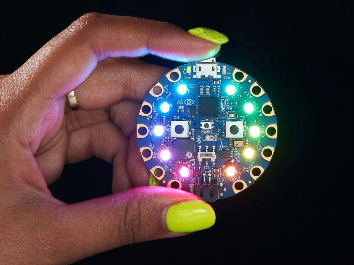 Circuit Playground Bluefruit - Bluetooth Low Energy 3 Circuit Playground Bluefruit - Bluetooth Low Energy